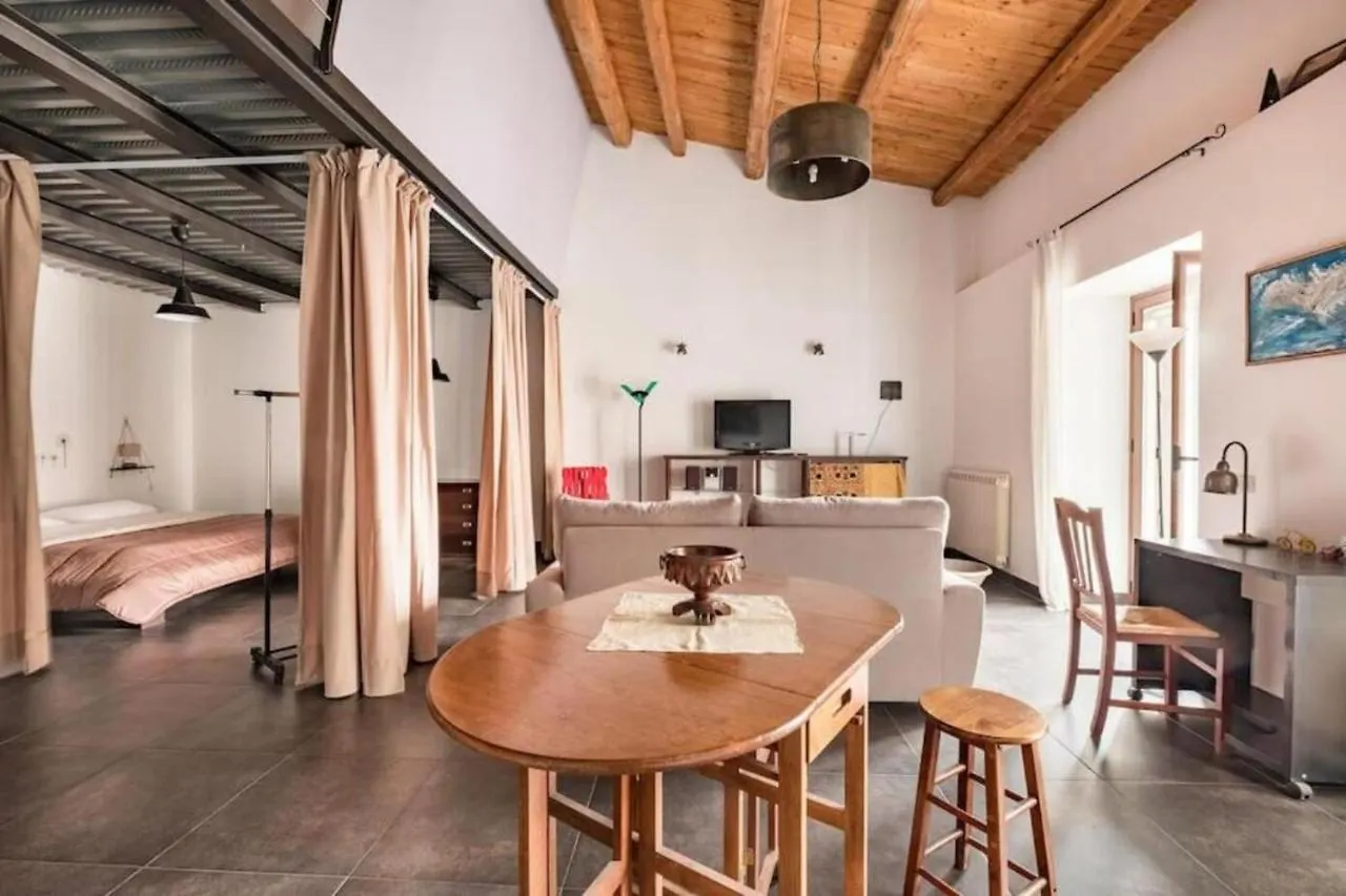 Tavola Tonda Apartament Palermo
